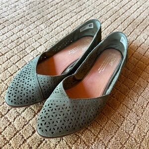 TOMS Jutti Suede - Women’s ballet flat - Suede Leather - Size 8.5